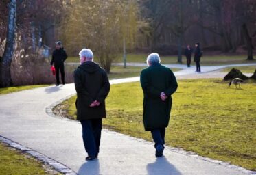 ViveLibre impulsa la independencia de los mayores en Aragón con el plan de Apoyos Conectados